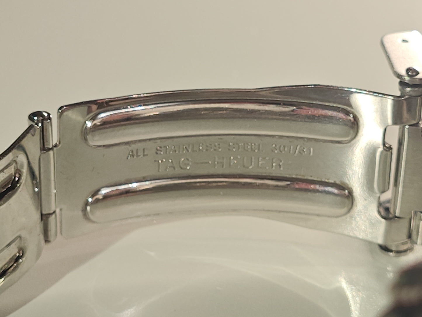 Tag Heuer Professional 200 - Ref: WE1210-R