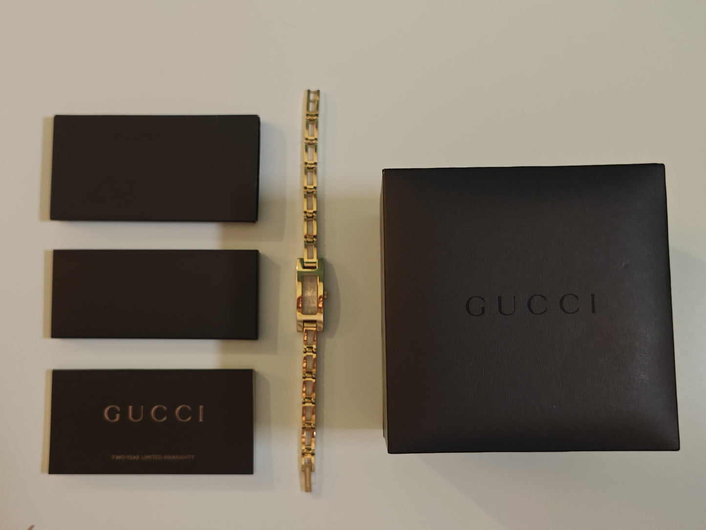 Gucci 3000 Series - 18k Yellow Gold - Ref: 3900L