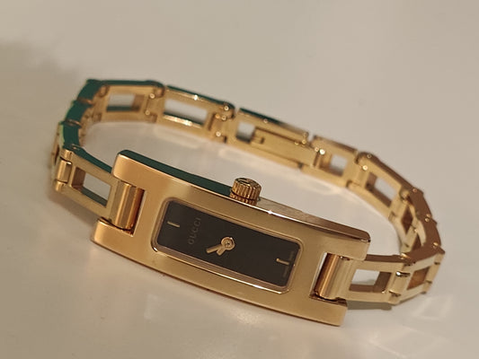 Gucci 3000 Series - 18k Yellow Gold - Ref: 3900L