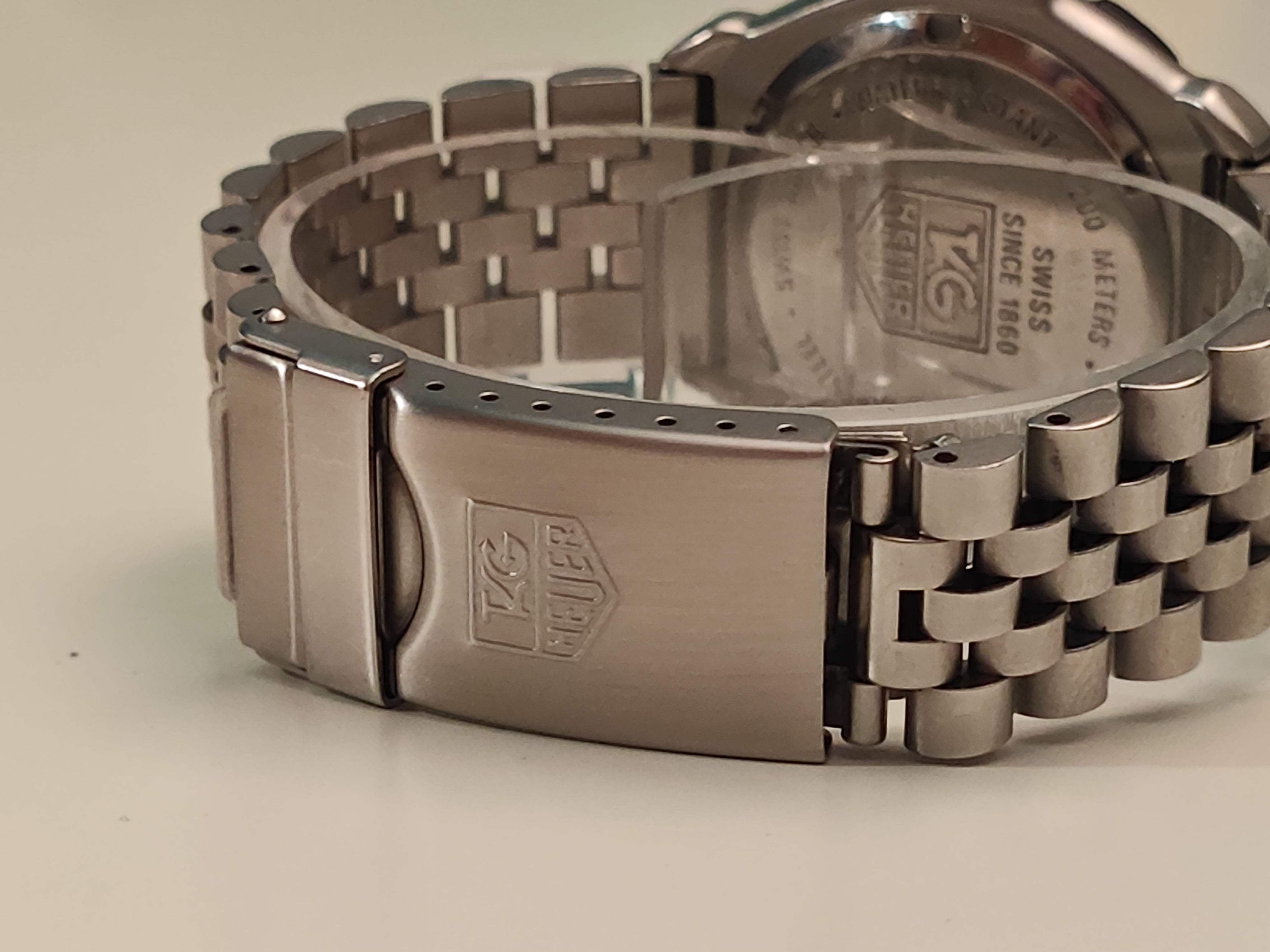 Tag Heuer F1 - Midsize - Ref:WA1214 – Vanguard Horology