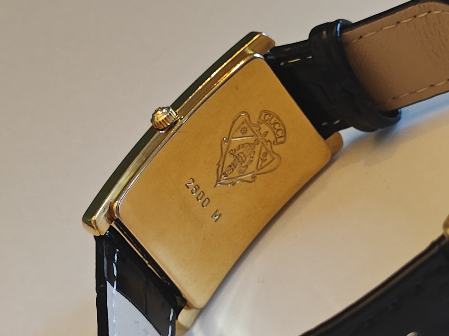 Gucci 2000 Series - 18k Gold Plated - Ref. 2600M Quartz